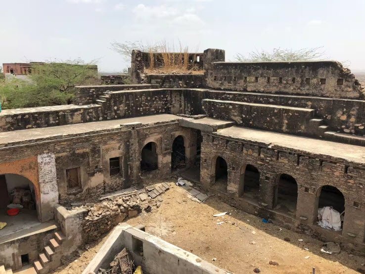 Sarwar Fort, India